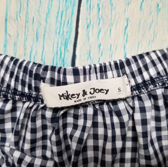 Mickey & Joey gingham off shoulder top siz… - Picture 5 of 5